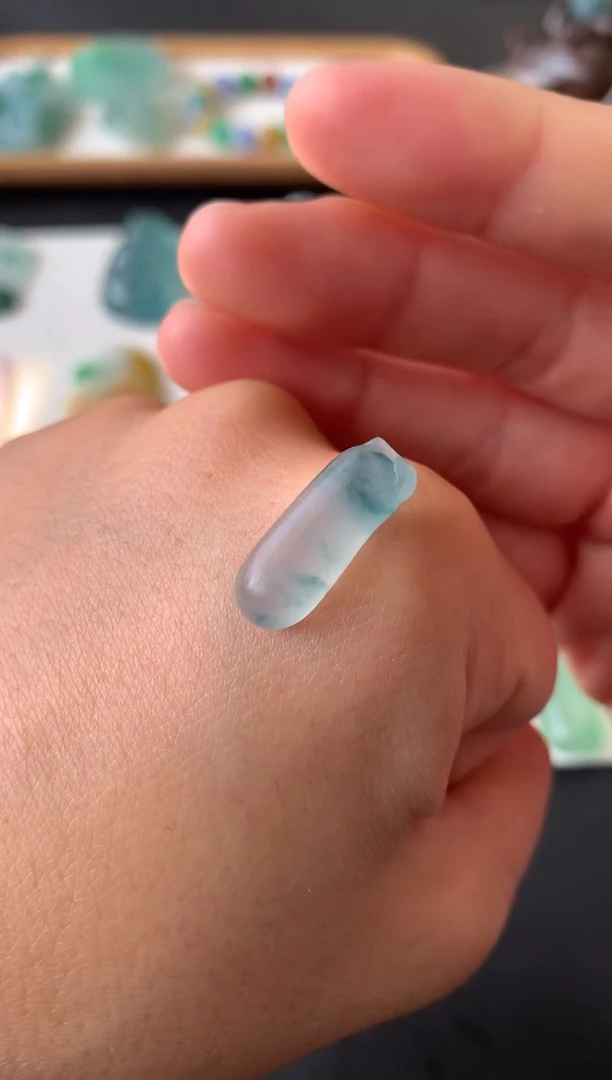 未镶嵌定制翡翠翡翠