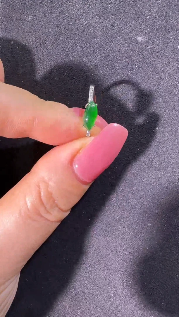 翡翠戒指银S925镶嵌戒指