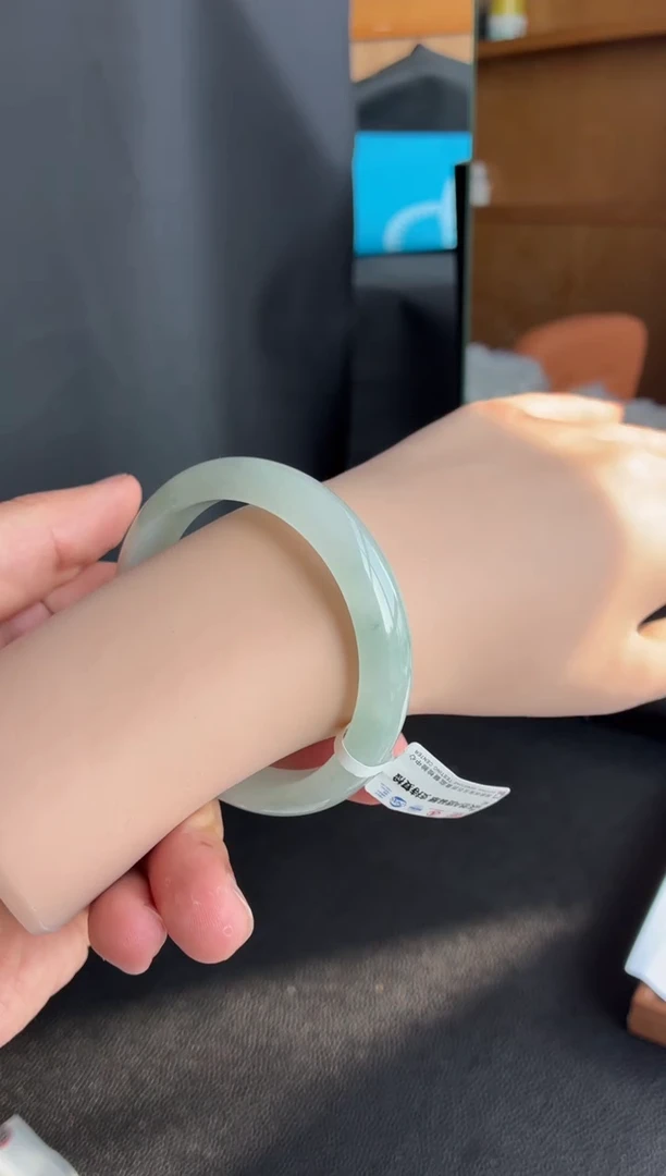 未镶嵌手镯翡翠19号55.5*11.8*7.5正圈