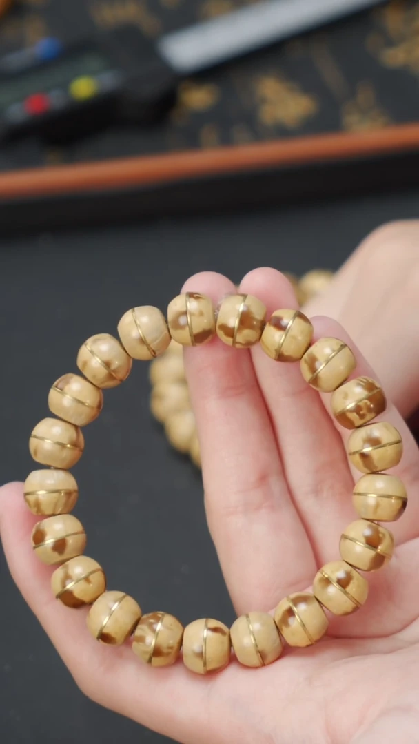 紫金鼠手串w*L花皮一线天11+