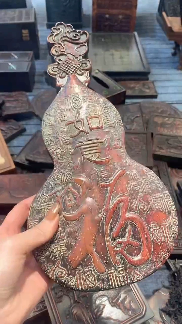 木紫檀雕刻一物一拍