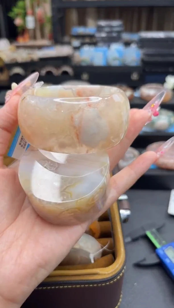 未镶嵌手镯石英质玉342(62圈赠送镯心)