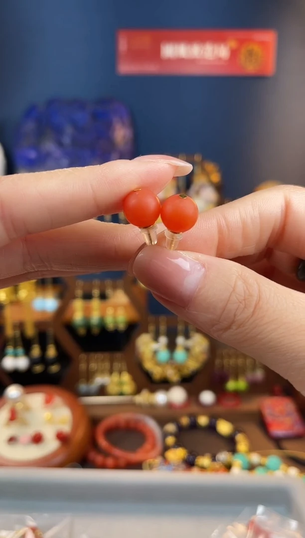 南红玛瑙银S925镀金镶嵌耳饰果*宝，南红耳钉