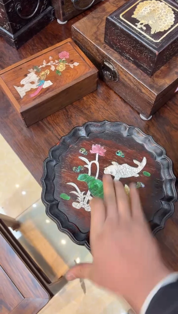 木木紫檀圆盘螺钿鱼