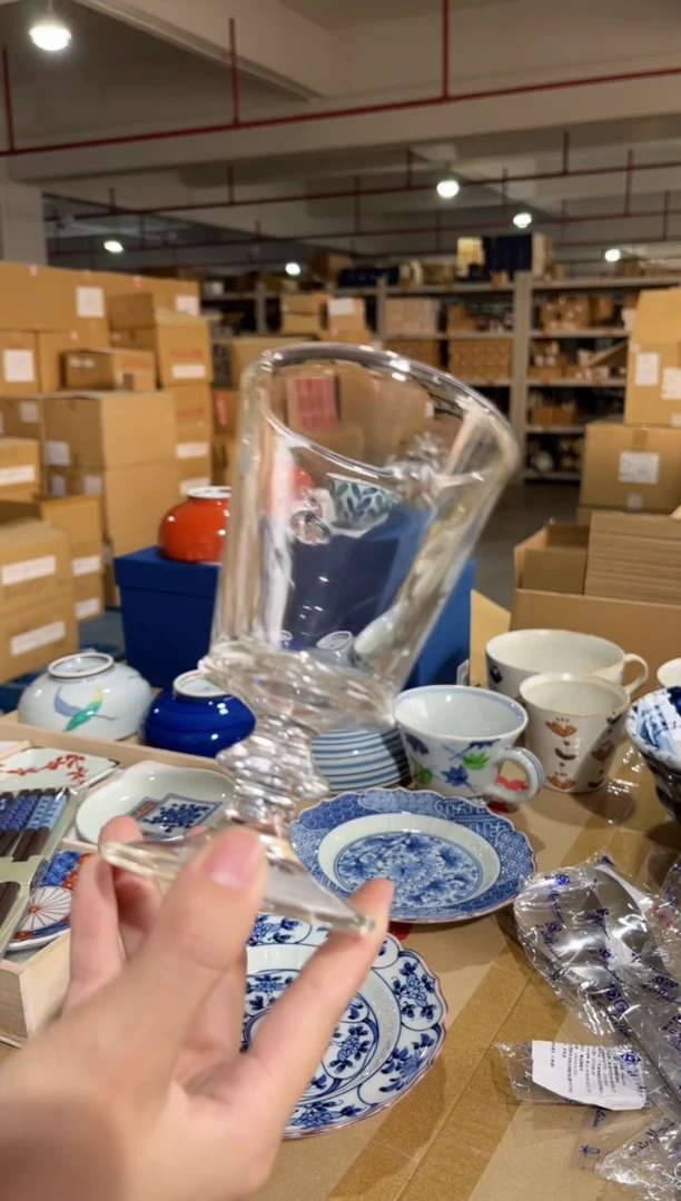 瓷片小蜜蜂玻璃高脚杯