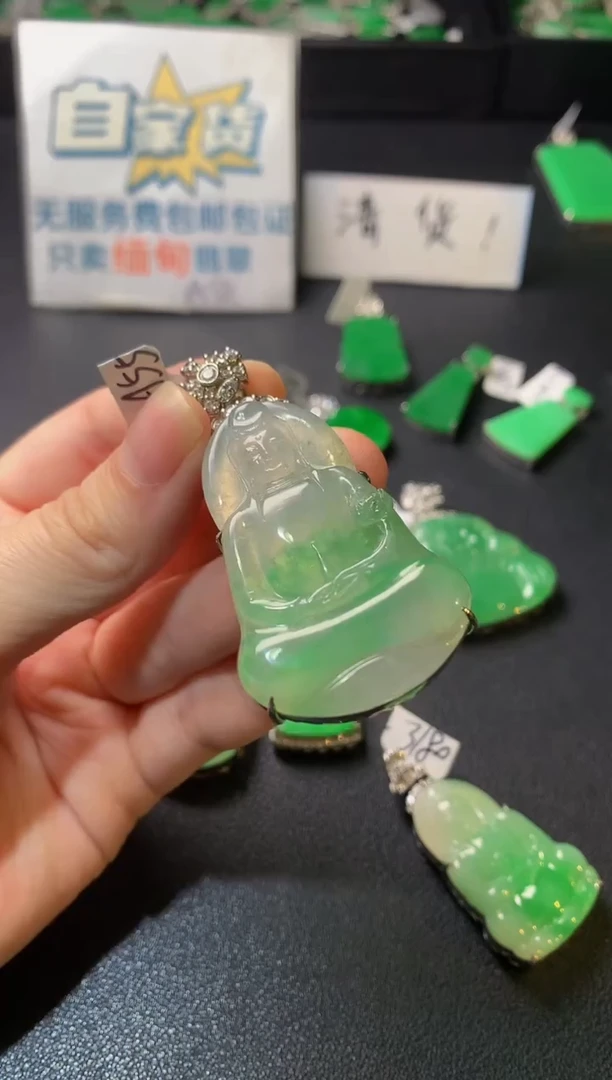 银S925镶嵌翡翠耳饰翡翠