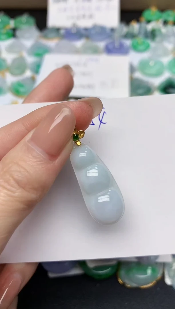 颈饰未镶嵌翡翠天然缅甸A货翡翠百元以上9元证书费自理
