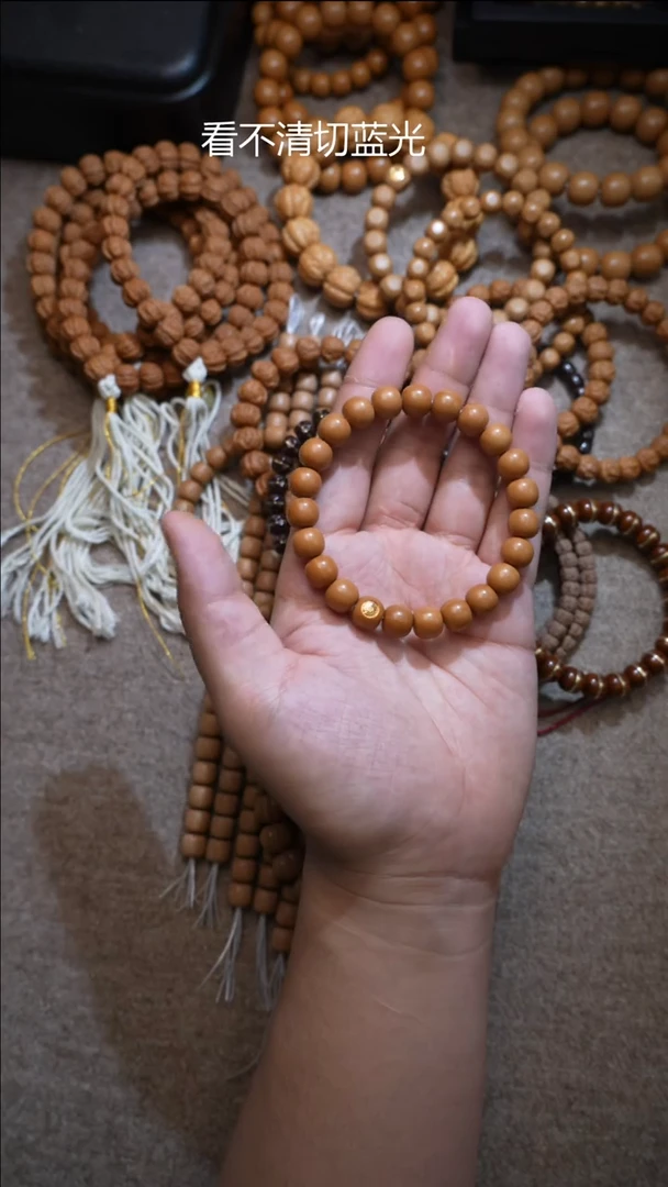 猴头核桃手串亮面老型极限狐10mm