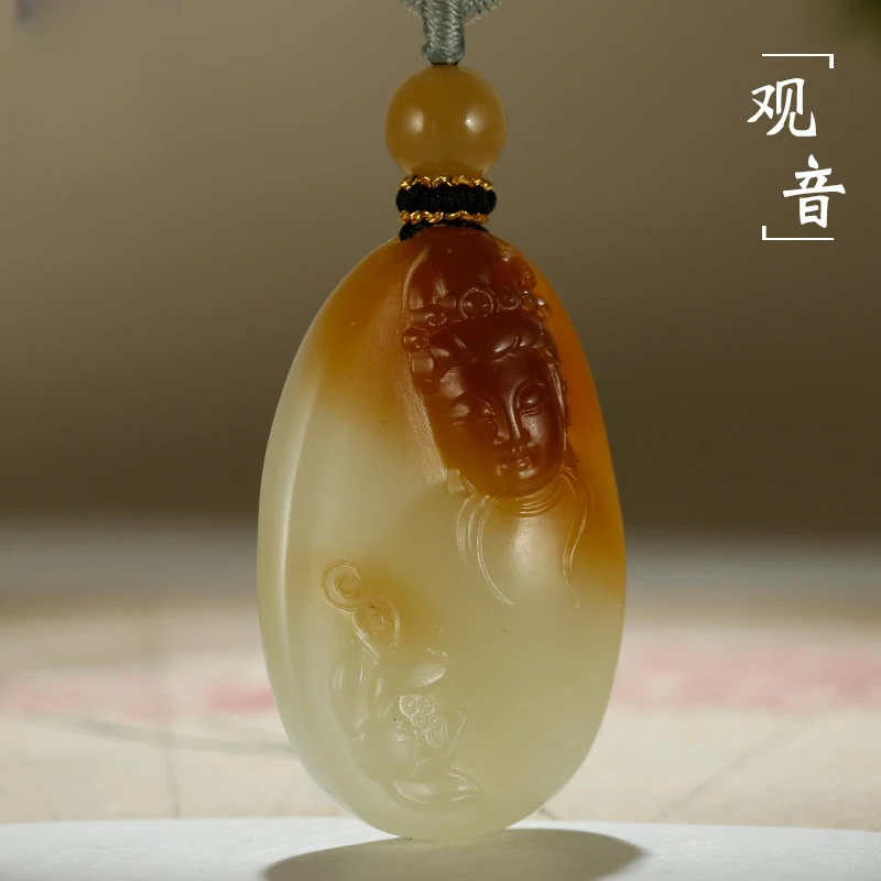 和田玉观音头老红糖白荷花观自在菩萨吊坠