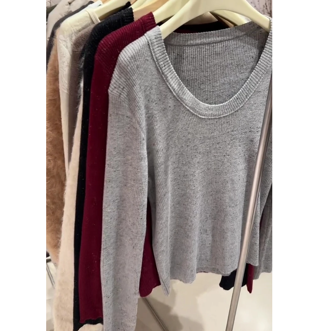 今年秋冬韩系高级感穿搭休闲2025新款爆款气质减龄百搭长袖针织衫