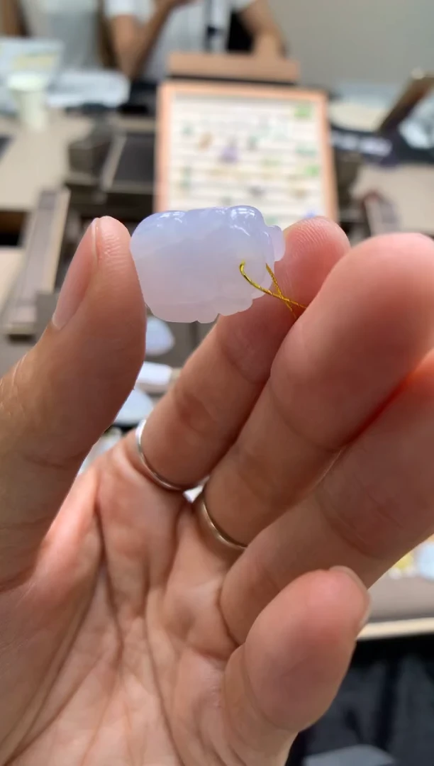 颈饰未镶嵌翡翠猪猪