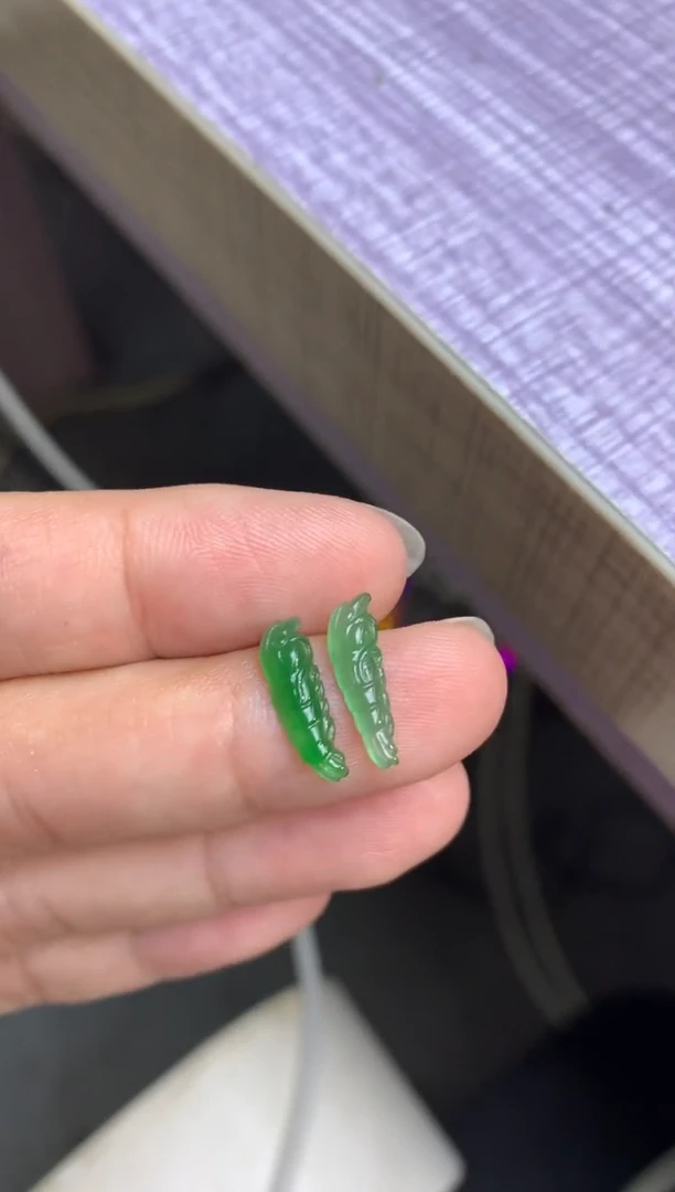 未镶嵌定制翡翠毛货