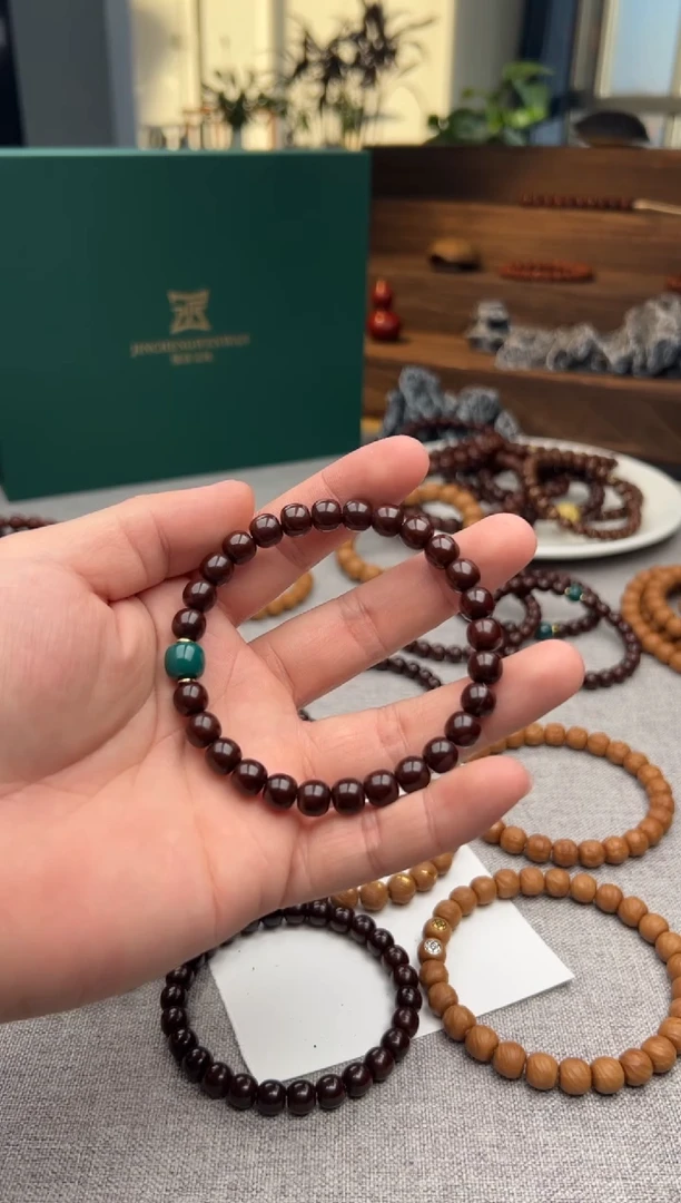 手串猴头核桃全品老型  尺寸8.1  带配饰 礼盒包装