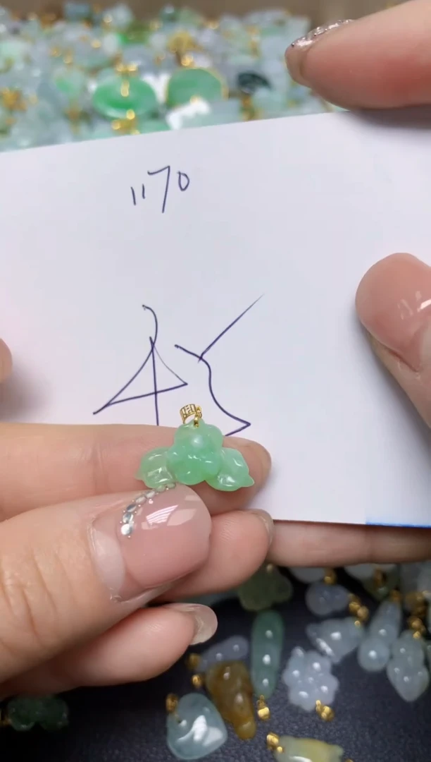 【闪购商品】翡翠挂件18K金镶嵌 天然翡翠A货
