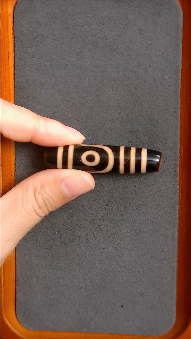 未镶嵌玛瑙/玉髓珠宝半成品上肯如意两眼天珠12*51