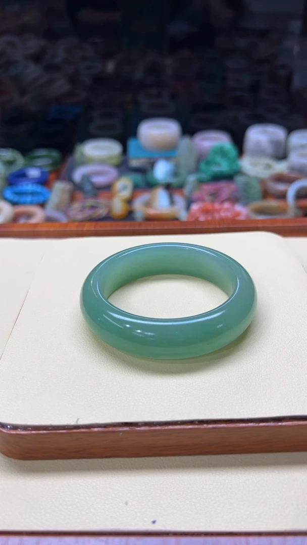 未镶嵌手镯石英质玉@***心084