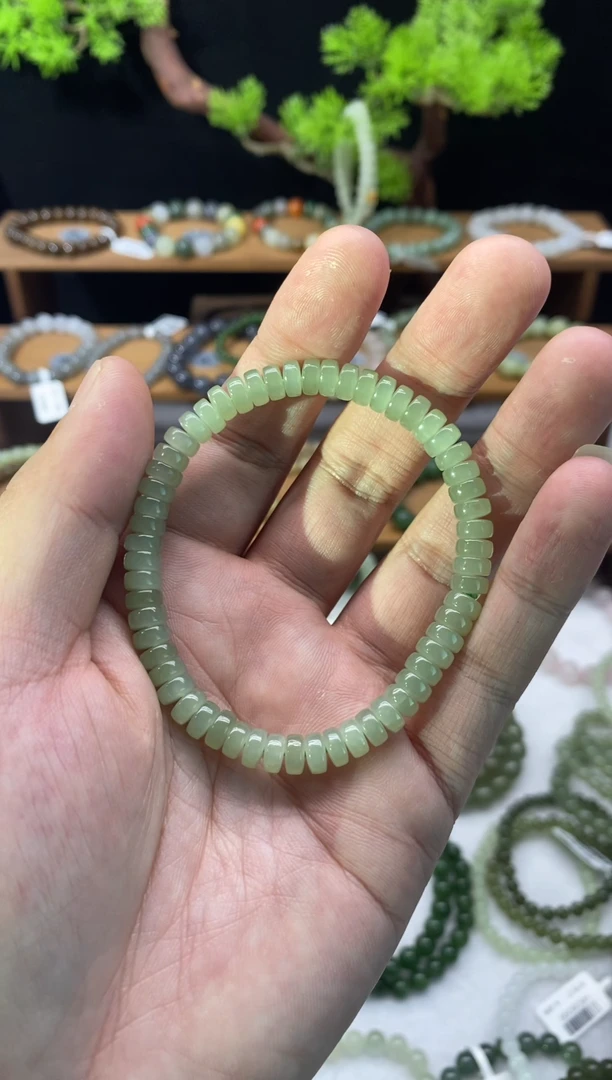 【闪购商品】和田玉手串未镶嵌薄直切手串多样性发一