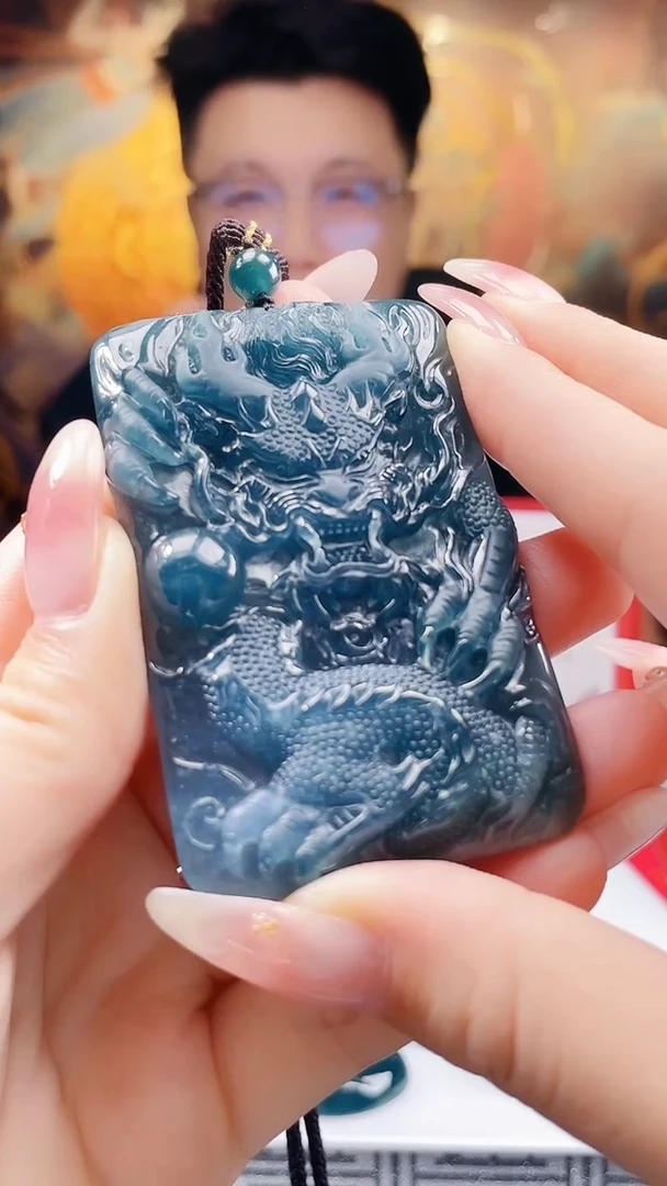 颈饰未镶嵌翡翠多样性发其一