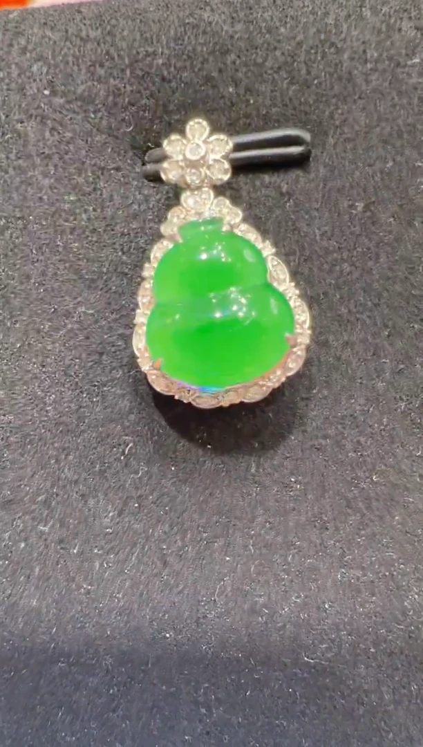 吊坠(不含链)18K金镶嵌翡翠多样性团购发一件