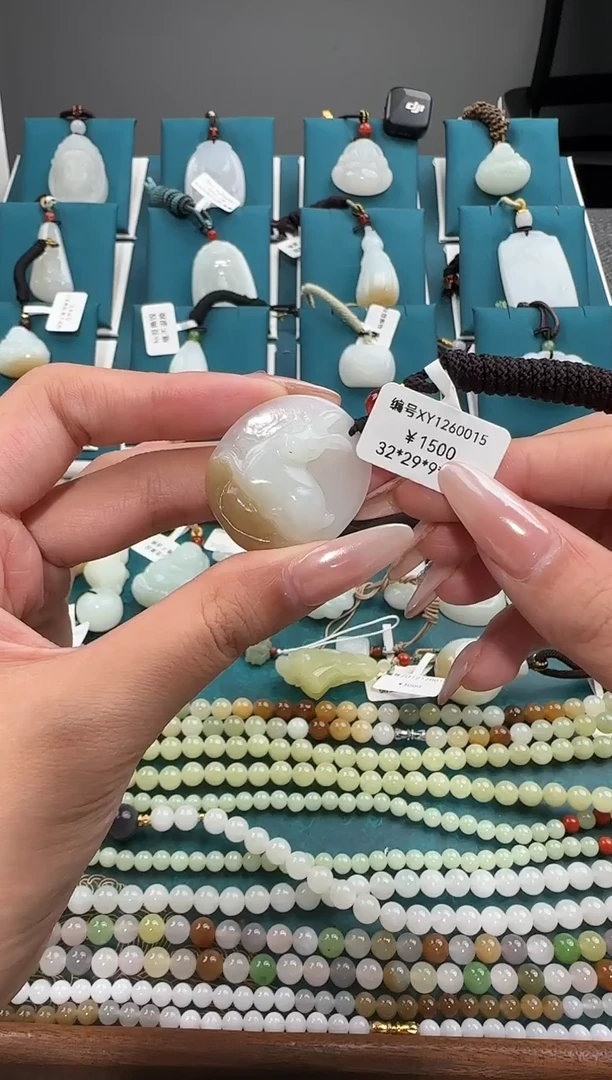 颈饰未镶嵌和田玉XY