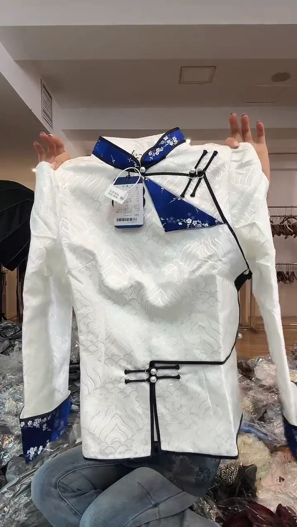 外套       XL码      115-125斤