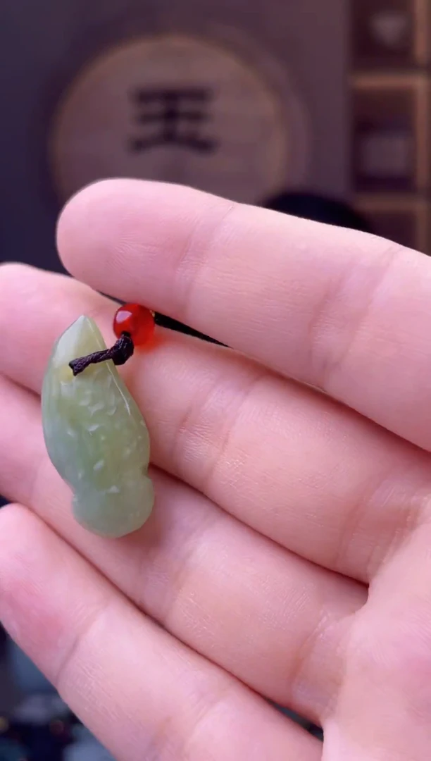 颈饰未镶嵌和田玉拍一发一，多样性发货