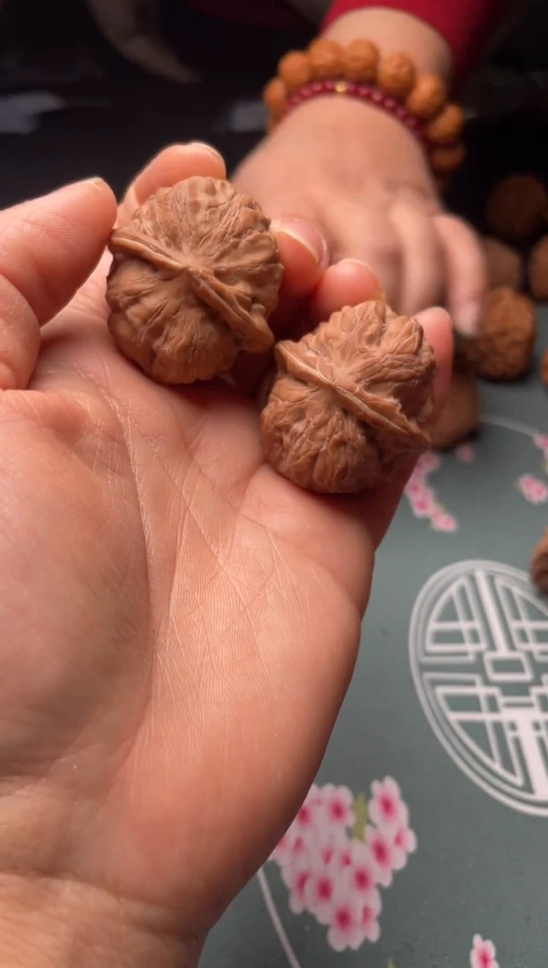 把件文玩核桃w24  门头沟   38尺