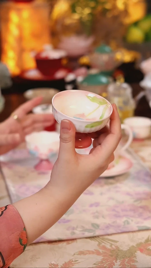 露染牡丹茶杯 哈哈哈
