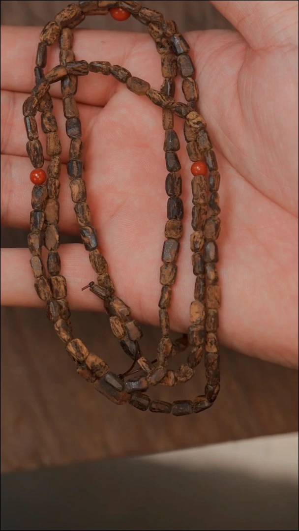 沉香手串44号顺化红土多样性发一条