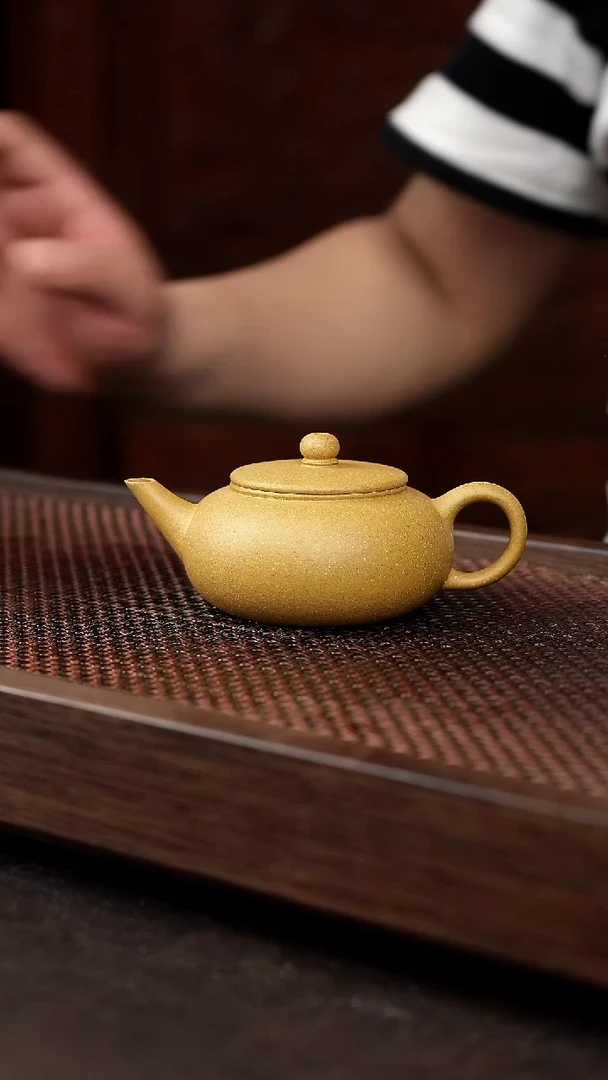 茶壶紫砂葵黄平盖水平