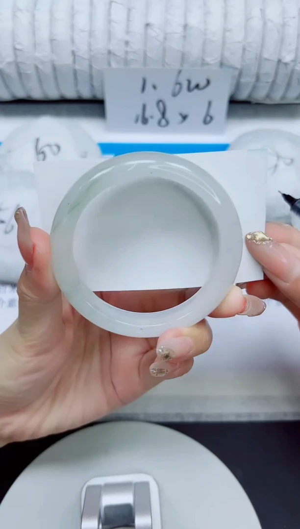 石英质玉手镯未镶嵌50/56