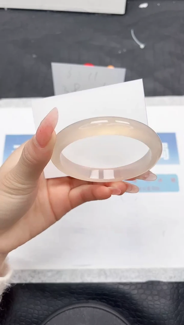 【闪购商品】石英质玉手镯未镶嵌H6-58