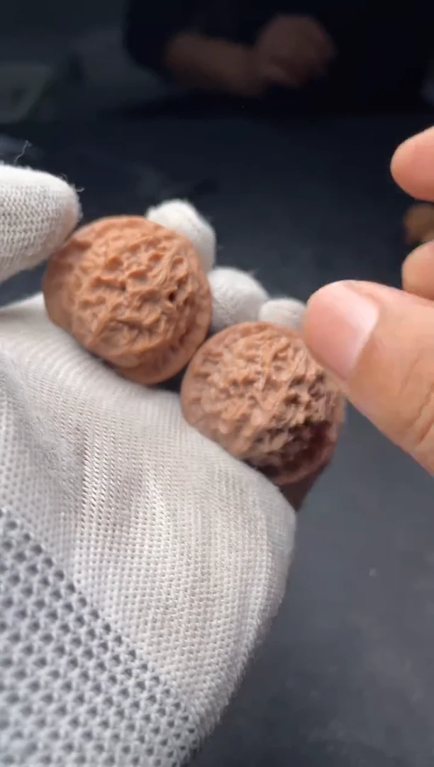 把件文玩核桃a31  瓷娃娃 37尺