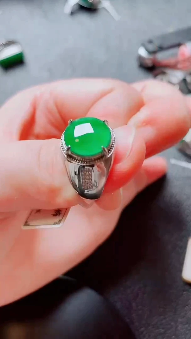 银S925镶嵌戒指翡翠1