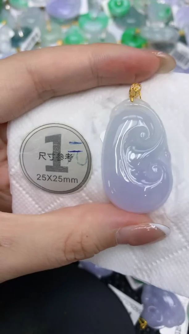 颈饰18K金镶嵌翡翠1111111