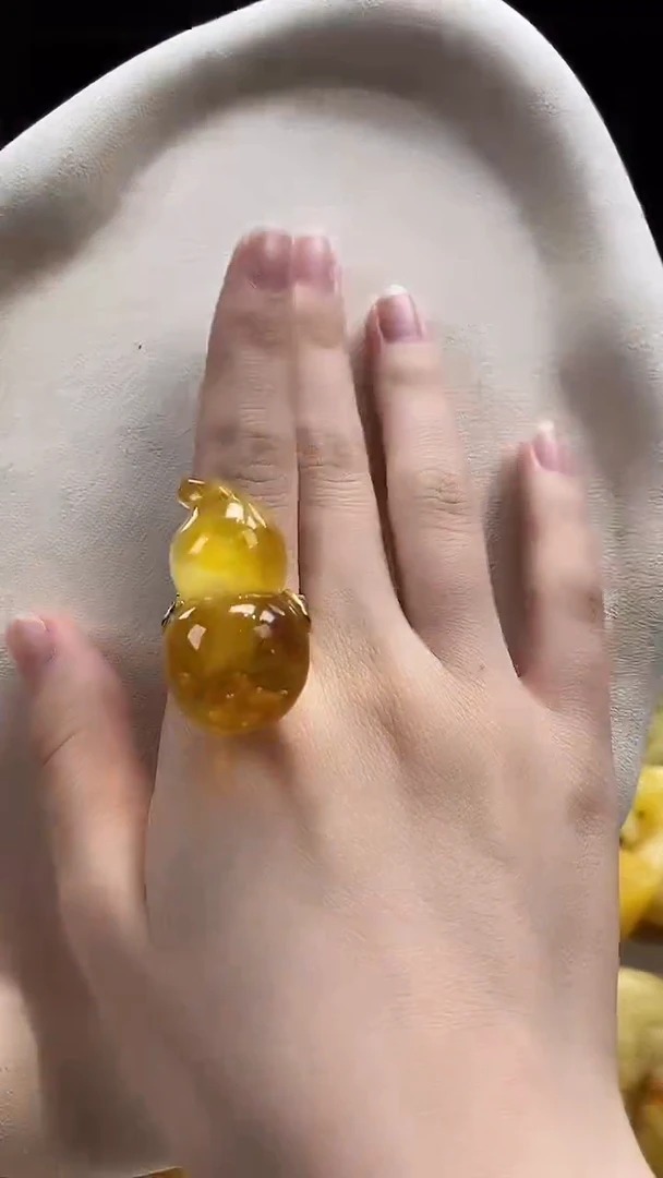 未镶嵌琥珀戒指戒指