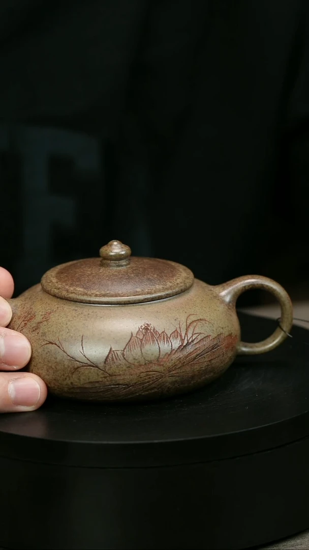 茶壶紫砂人****艺H2028李琴柴烧莲花寒江