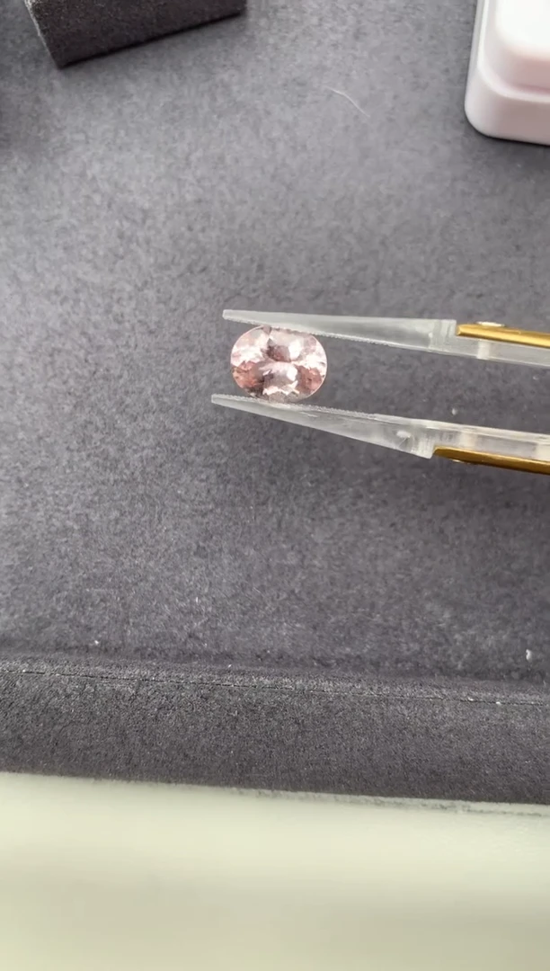 绿柱石裸石2.6ct粉摩根 GE 定制