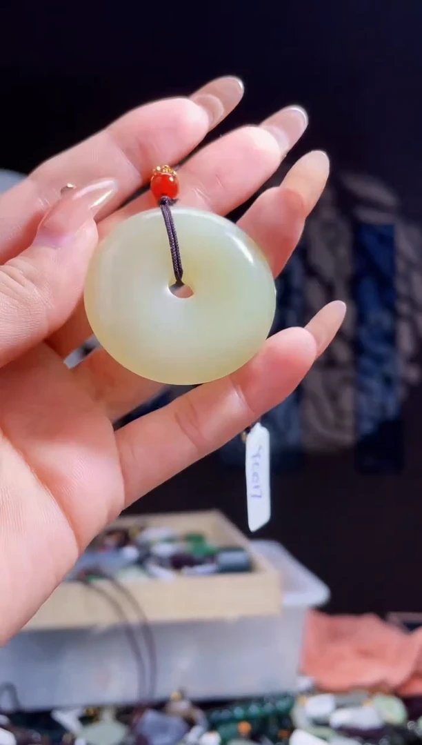 【闪购商品】和田玉颈饰未镶嵌拍一发一