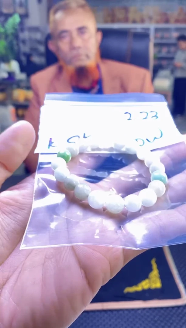 【闪购商品】定制翡翠未镶嵌纯天然缅料翡翠 多样性发货只发其一