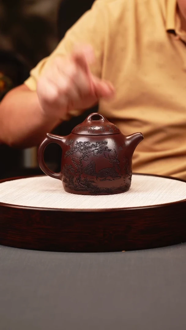 茶壶紫砂石红 秦权 梅花鹿