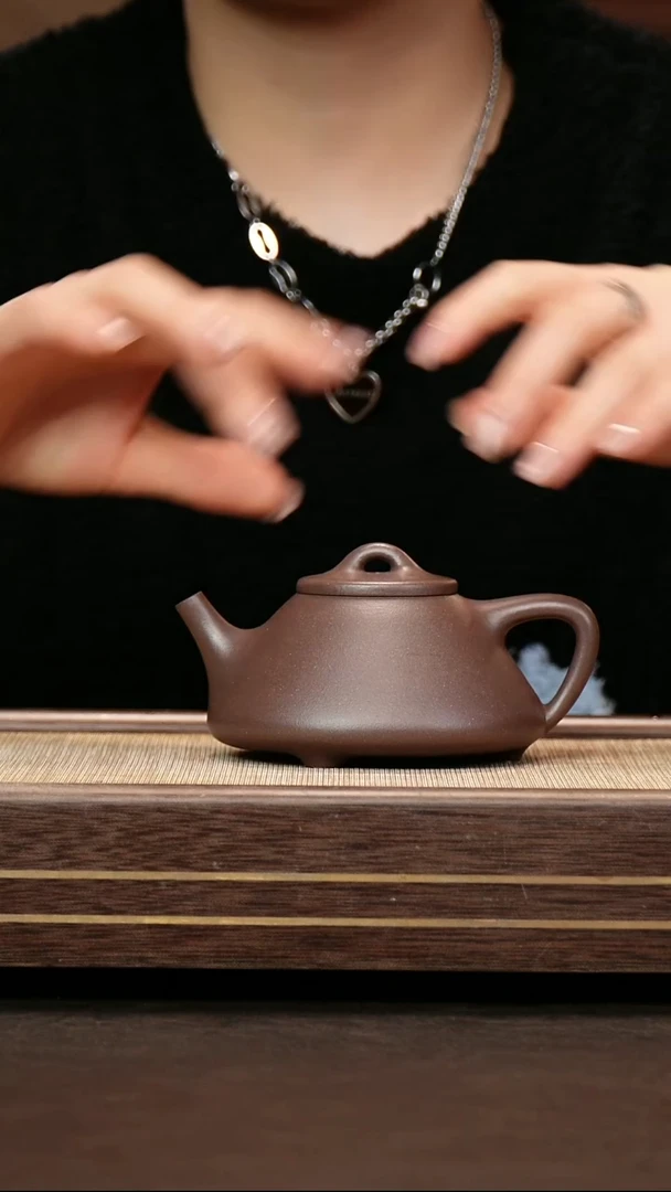 茶壶紫砂四号井底槽清 子冶210cc