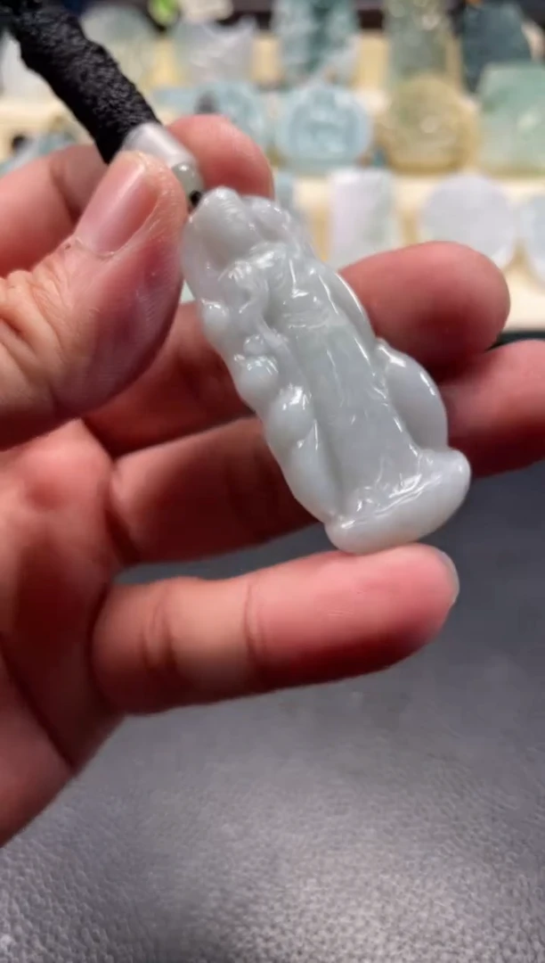 颈饰未镶嵌翡翠12/28/122