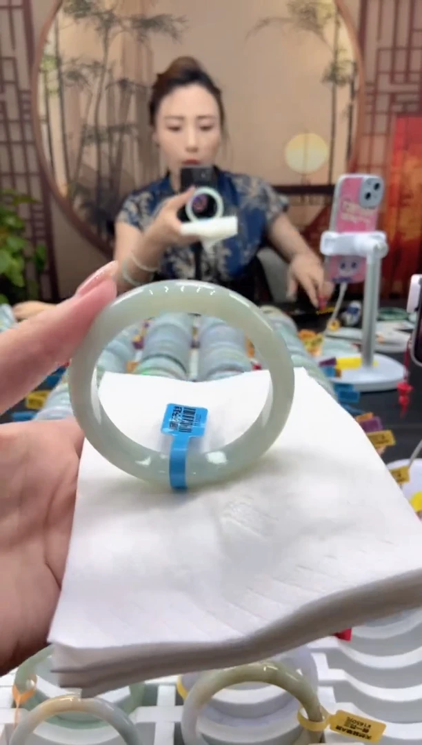 翡翠手镯未镶嵌000029619