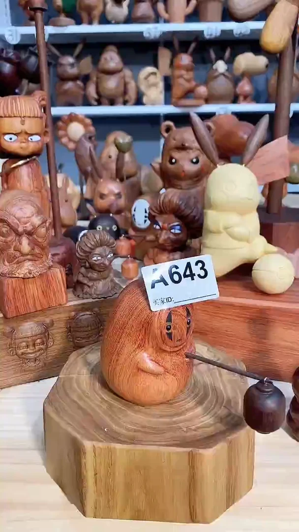 【闪购商品】木木雕摆件可爱卡通