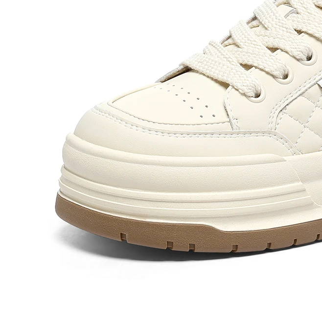 【MOMO】2024简约时尚休闲鞋-C（102-106）