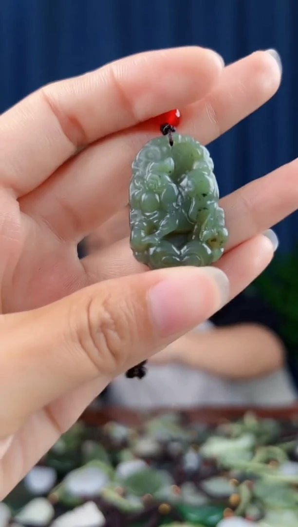 未镶嵌和田玉挂件拍一发一