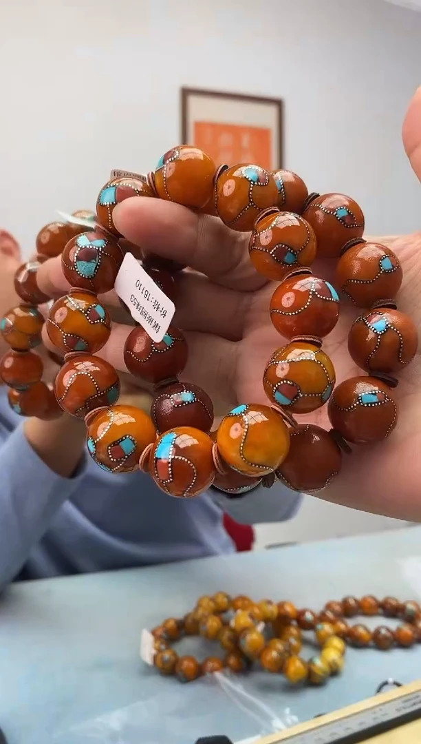 琥珀未镶嵌珠宝奇石假一罚十，多样性发一件050