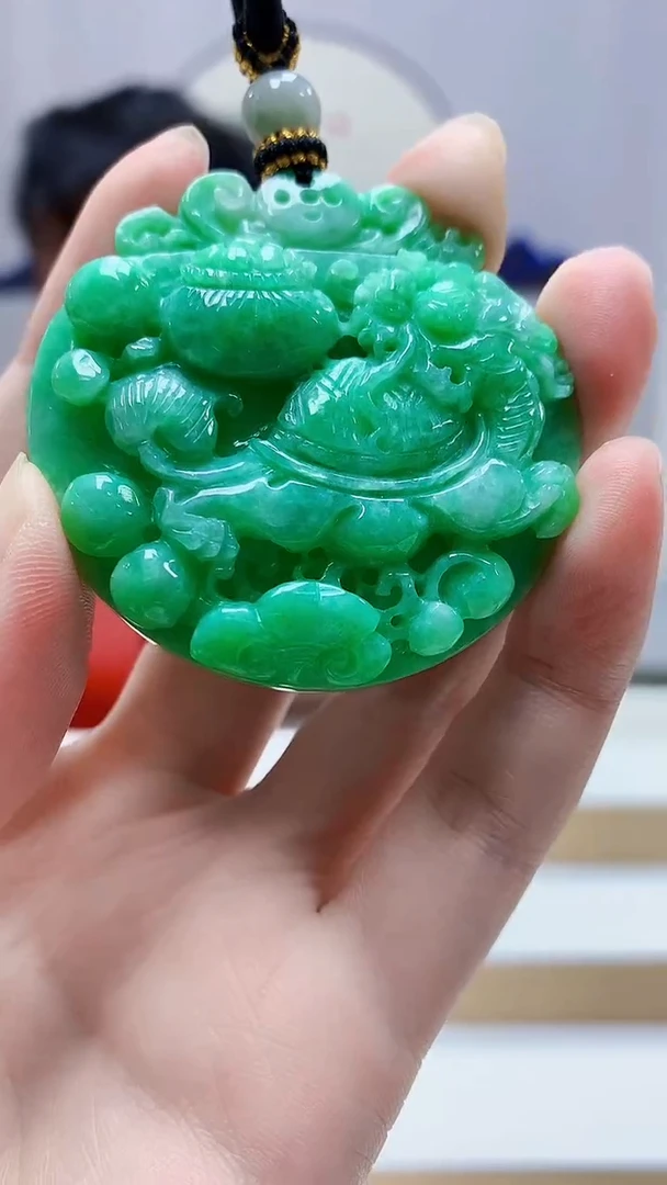 未镶嵌定制翡翠5060zm-毛货挂件143