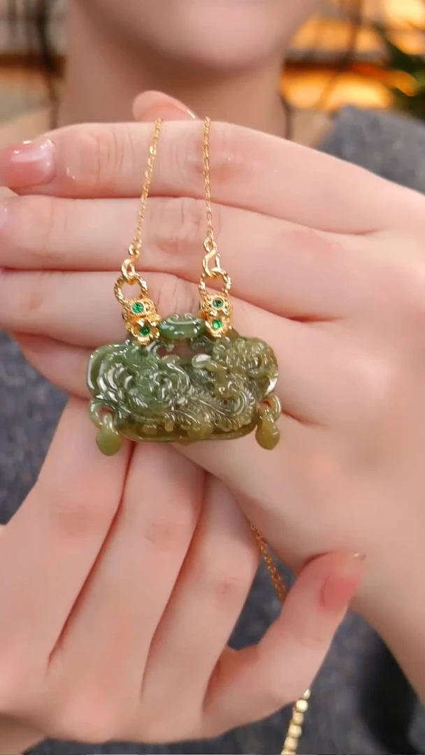 颈饰未镶嵌翡翠国风